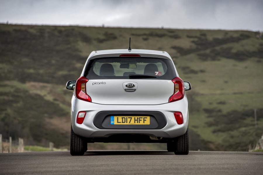  Kia Picanto 2017 года  (UK) (фото 23 из 80)